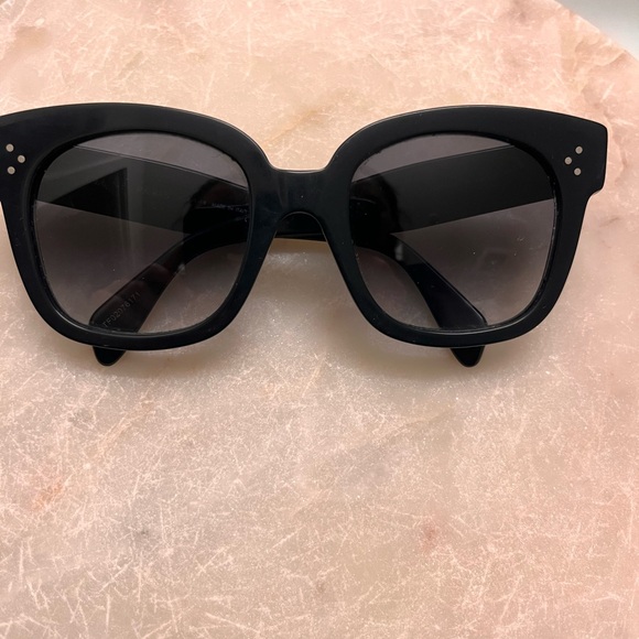 Authentic Oversize Celine Sunglasses - Picture 2 of 11